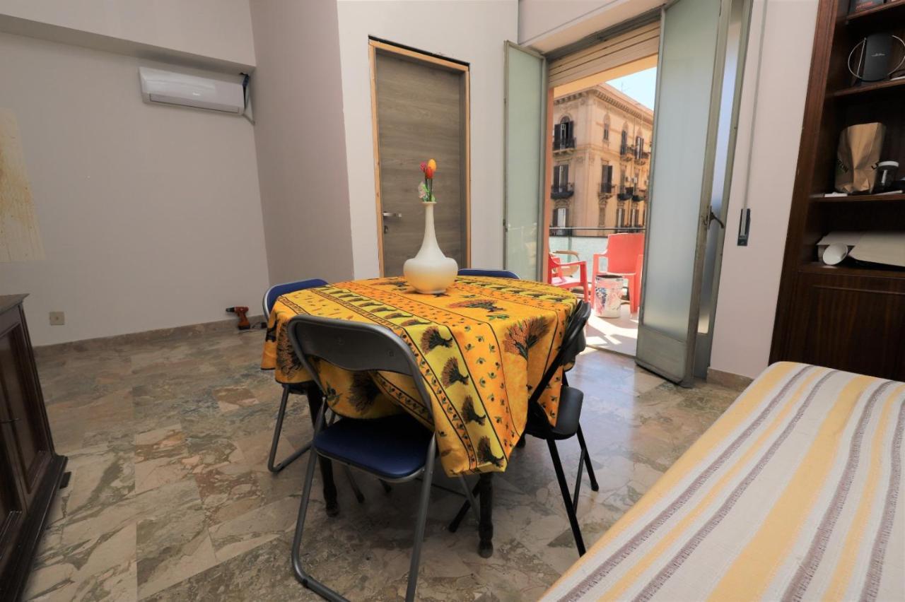 Apartament Casa Studenti E Giovani Turisti Fkk - Giochi Di Societa Ed Intimo Party - Volontari Benvenuti Palermo Zewnętrze zdjęcie