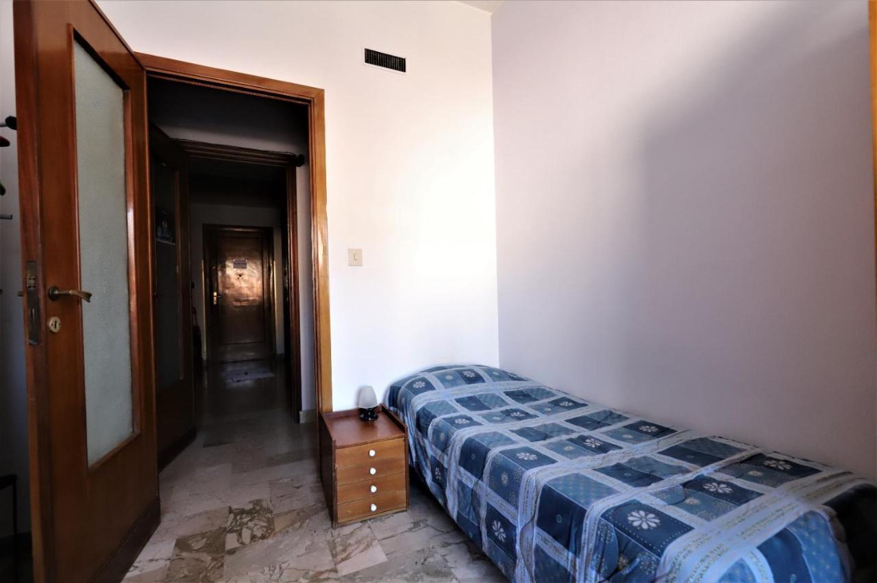 Apartament Casa Studenti E Giovani Turisti Fkk - Giochi Di Societa Ed Intimo Party - Volontari Benvenuti Palermo Zewnętrze zdjęcie
